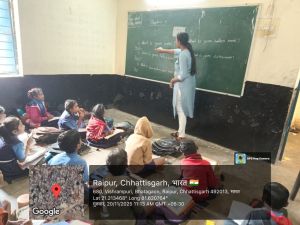 TEACHING by VOLUNTEERS in the GOVERNMENT PRIMARY AND MIDDLE SCHOOL BHATAGAON AND MATHPURENA